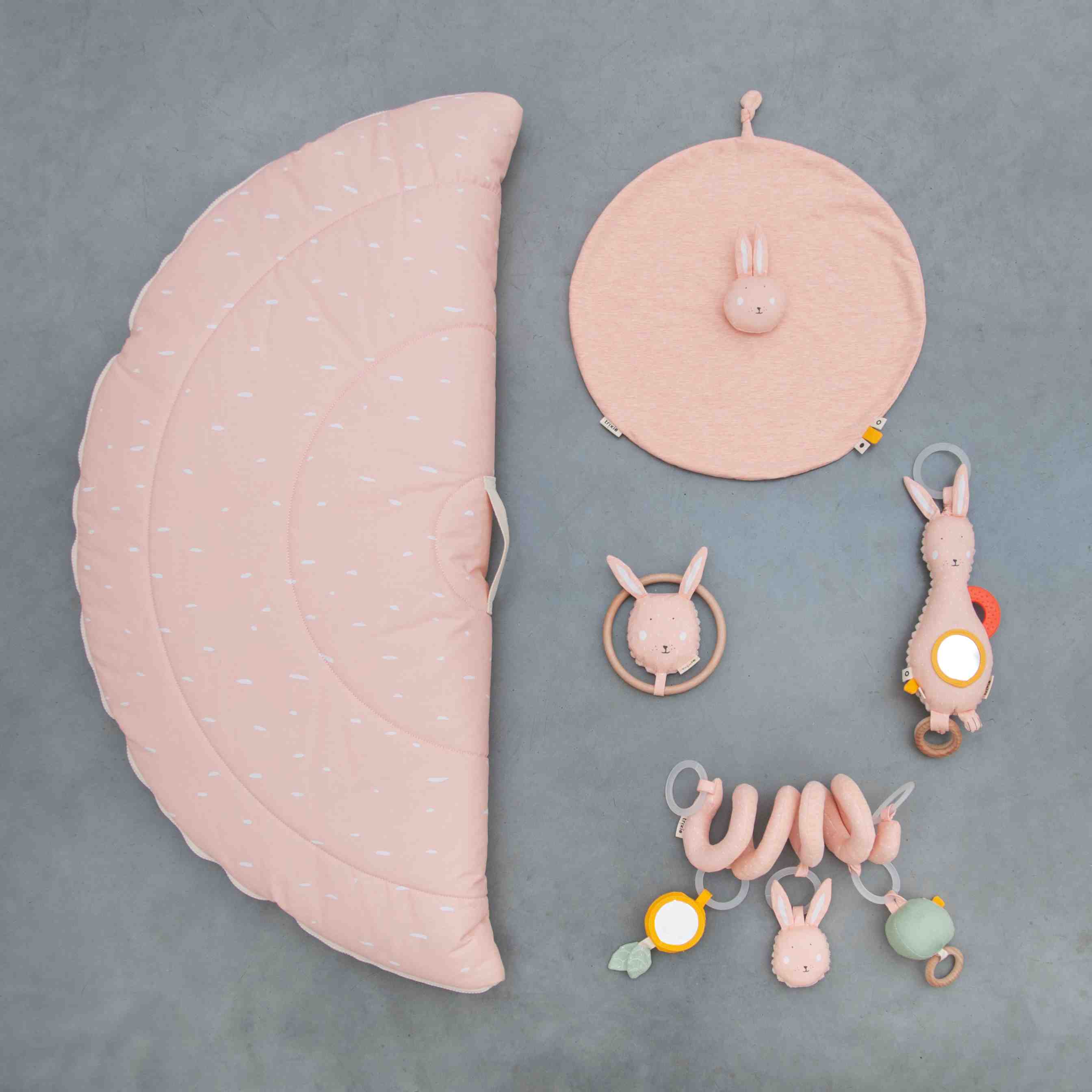 Erlebnisdecke mit Spielbogen - Mrs. Rabbit